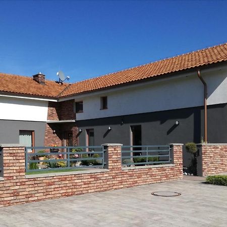 Pension Lunatyk Liptovský Mikuláš Esterno foto