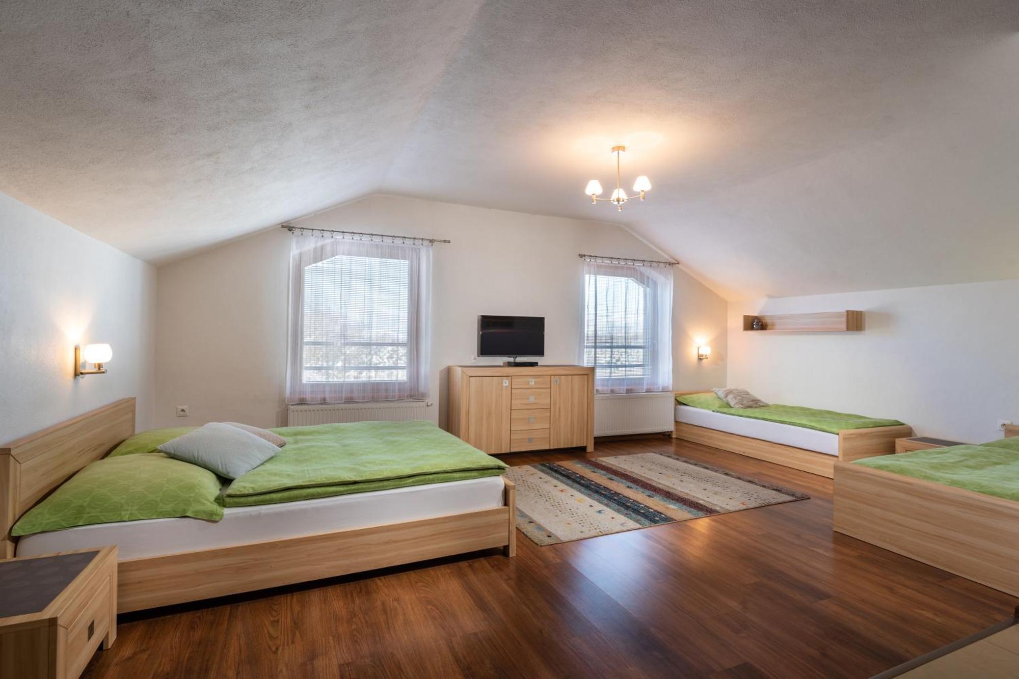 Pension Lunatyk Liptovský Mikuláš Esterno foto