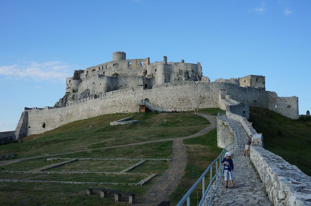 Pension Lunatyk Liptovský Mikuláš Esterno foto